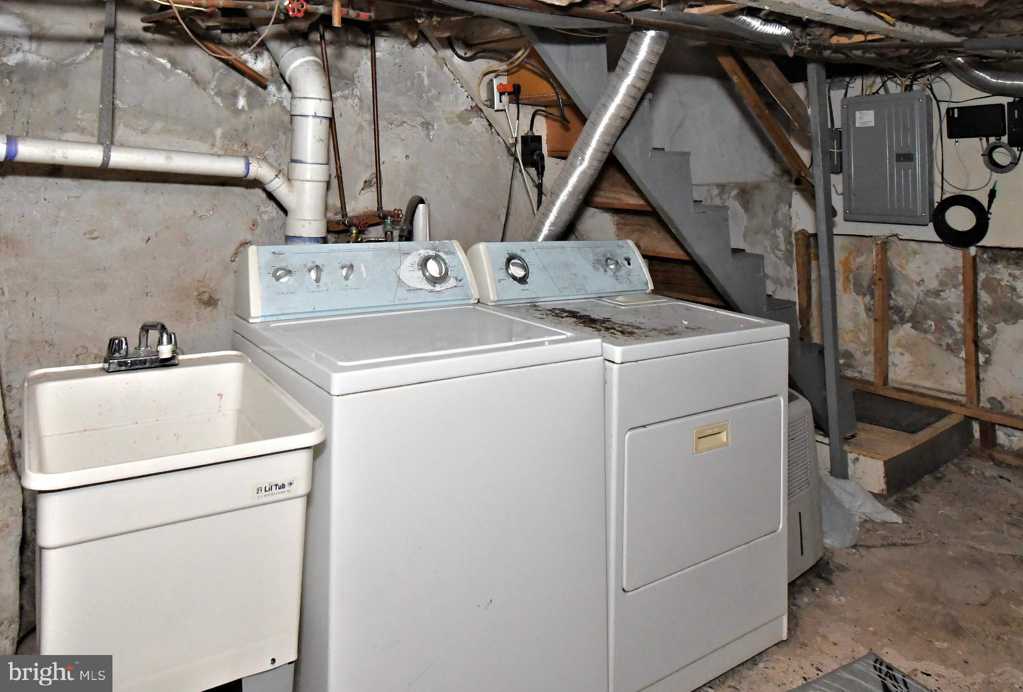 220 SAINT MARYS STREET