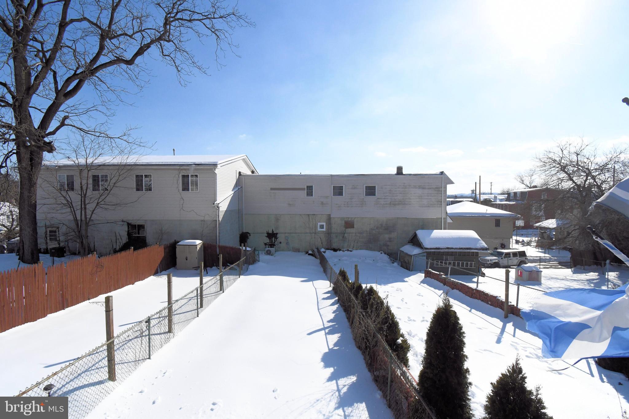 220 SAINT MARYS STREET