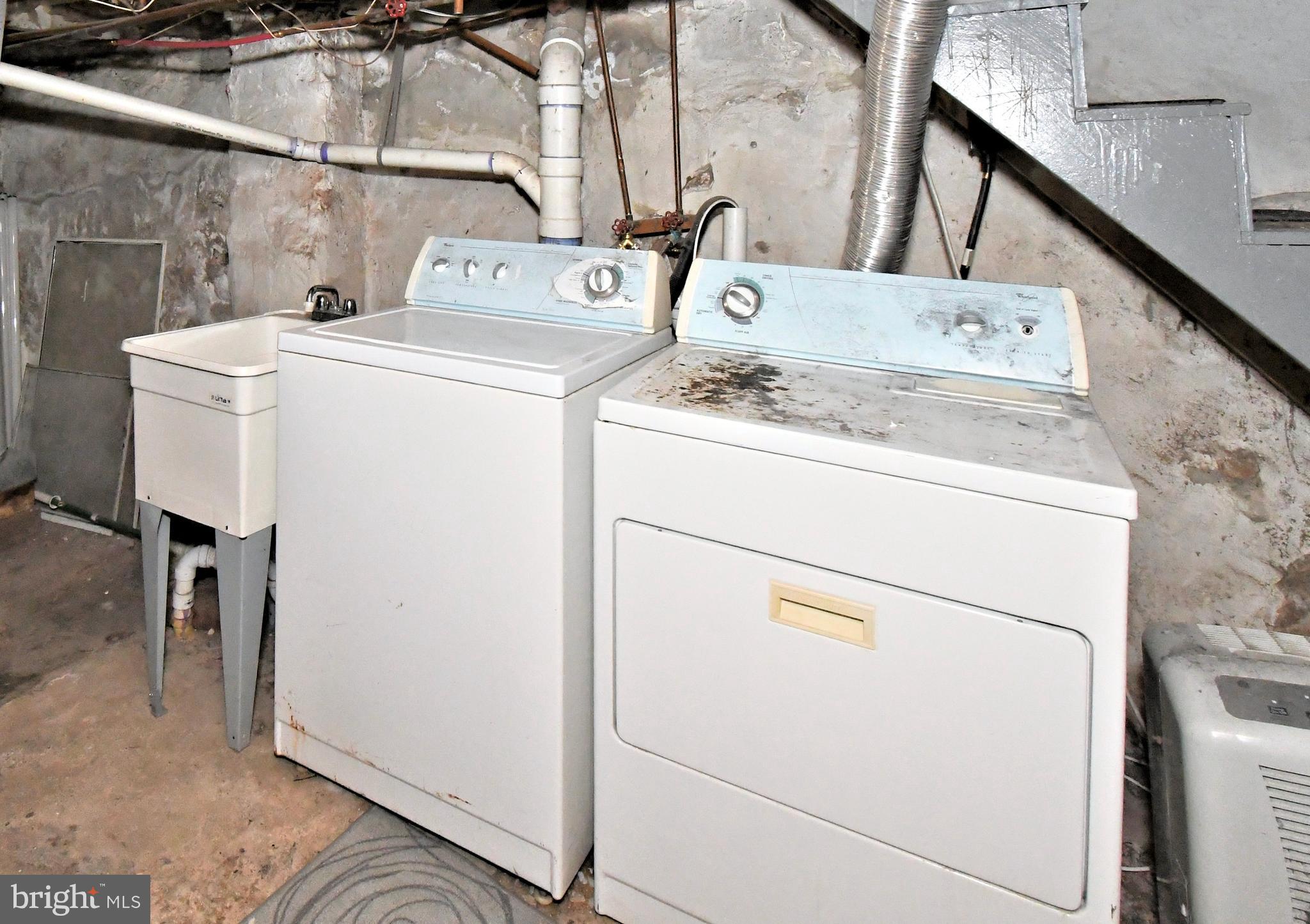 220 SAINT MARYS STREET