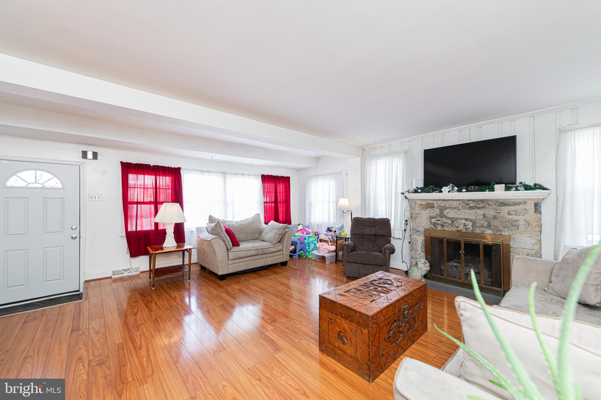 878 VALLEY FORGE ROAD