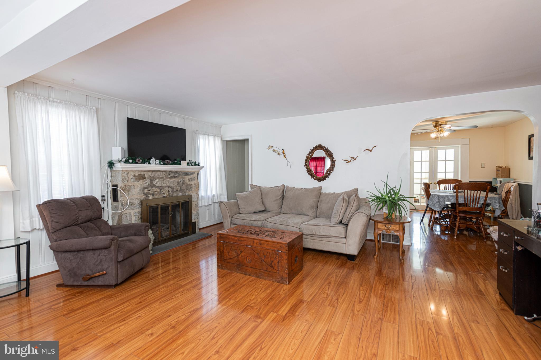 878 VALLEY FORGE ROAD