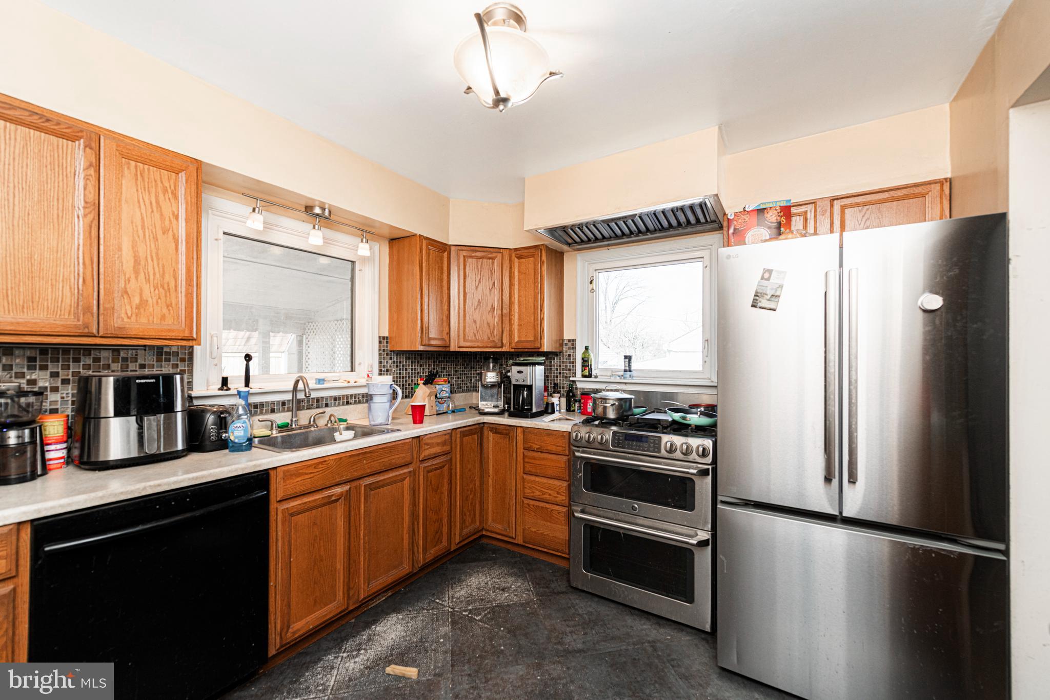 508 W ANDERSON AVENUE