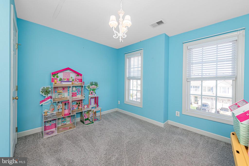 71 N SAVANNA DRIVE