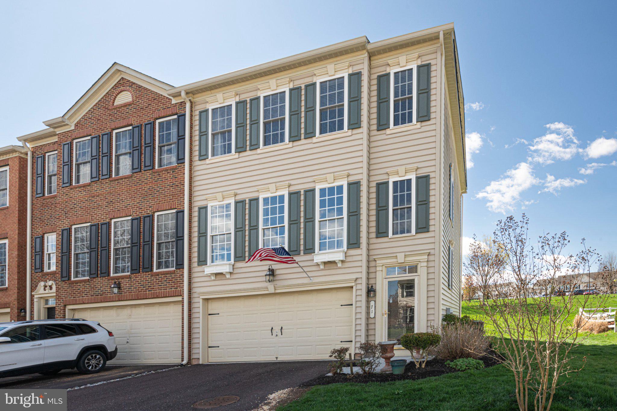 71 N SAVANNA DRIVE