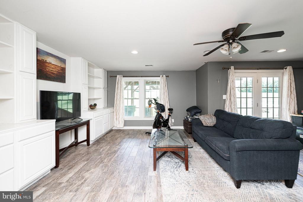 71 N SAVANNA DRIVE