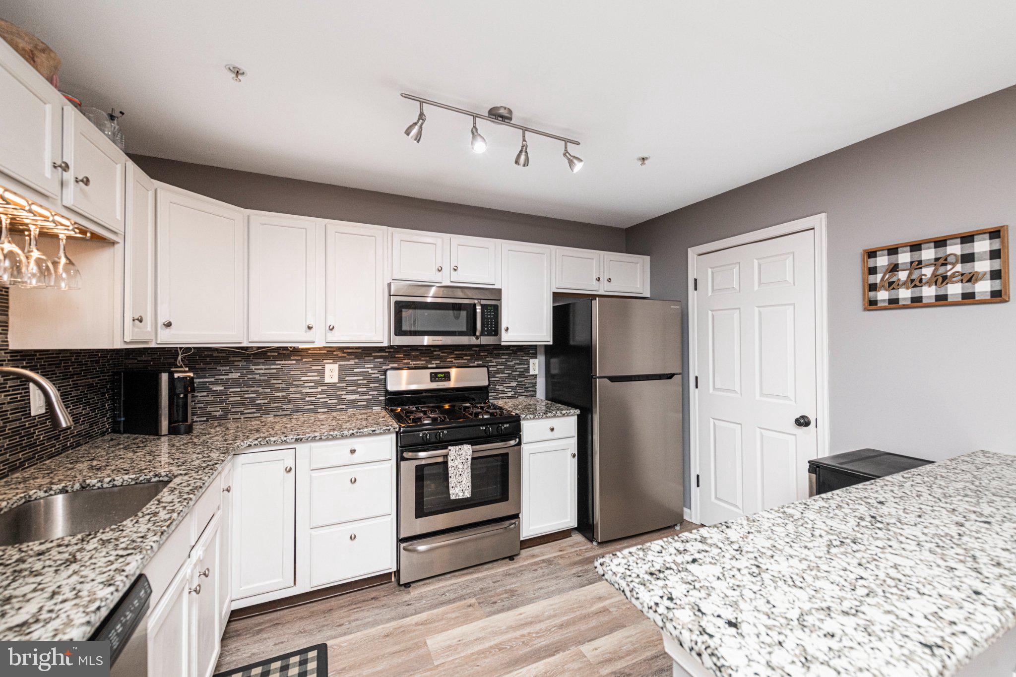 1703 BRIARWOOD COURT 1703