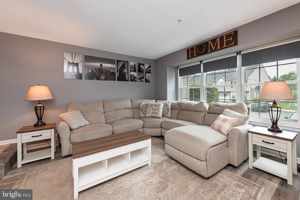 1703 BRIARWOOD COURT 1703