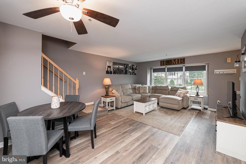 1703 BRIARWOOD COURT 1703