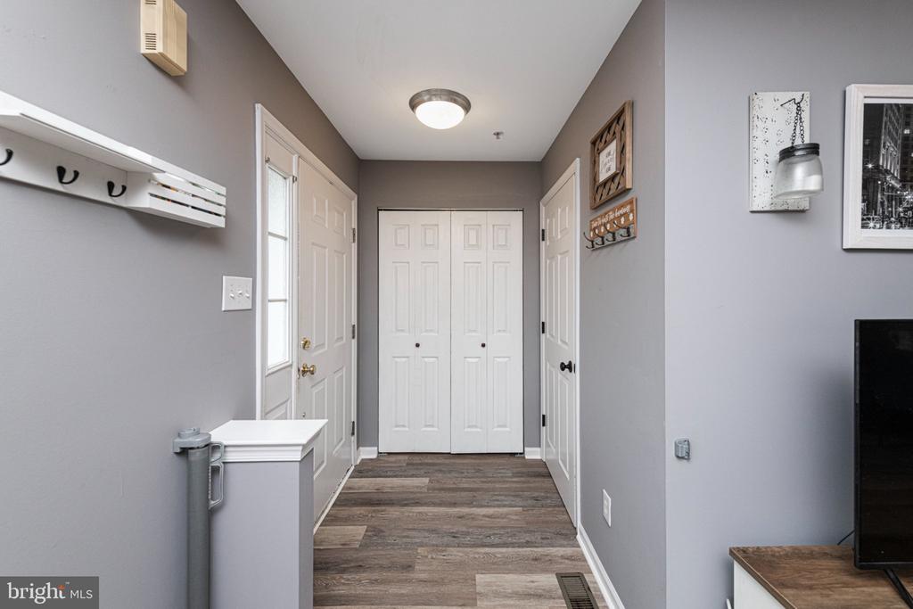 1703 BRIARWOOD COURT 1703