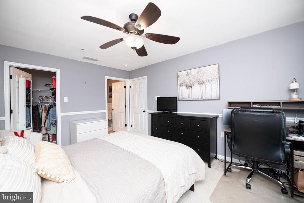 1703 BRIARWOOD COURT 1703