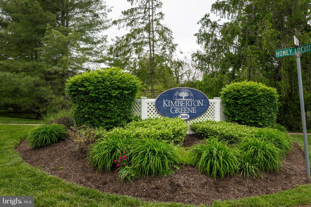 1703 BRIARWOOD COURT 1703