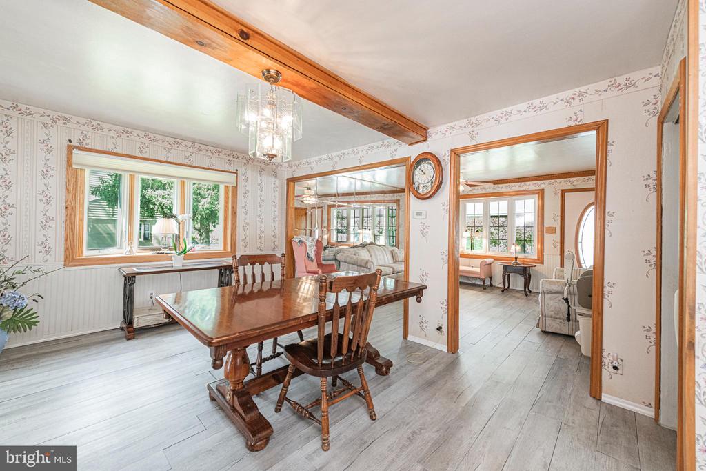 39 ROSSITER AVENUE