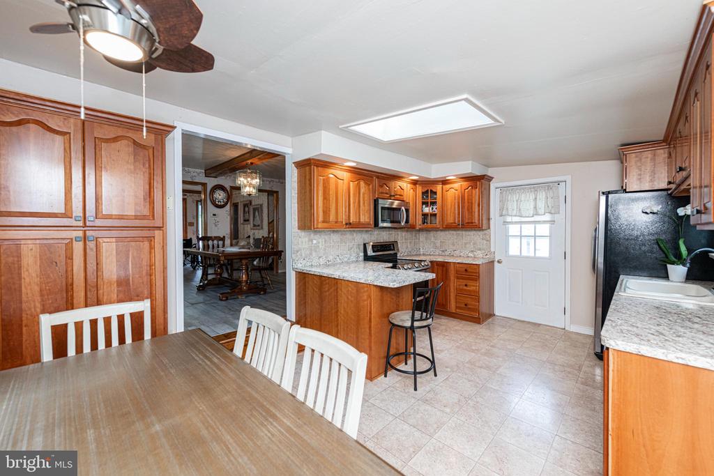 39 ROSSITER AVENUE