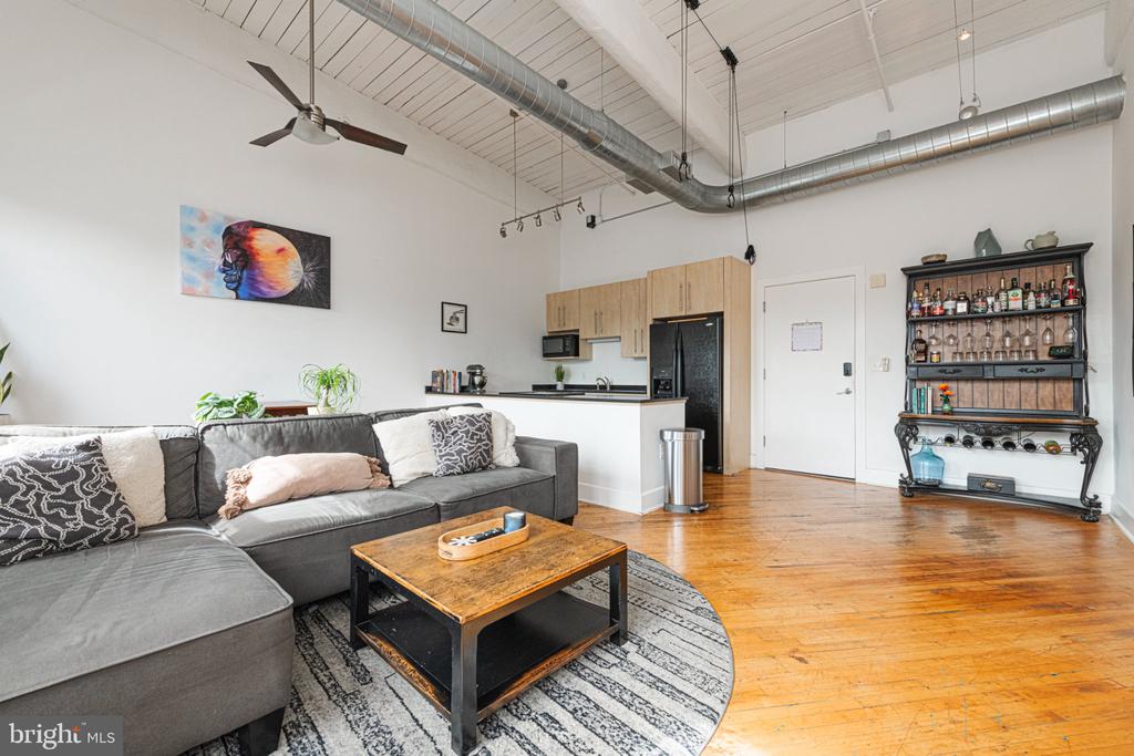 200 LINCOLN AVENUE Unit: 324