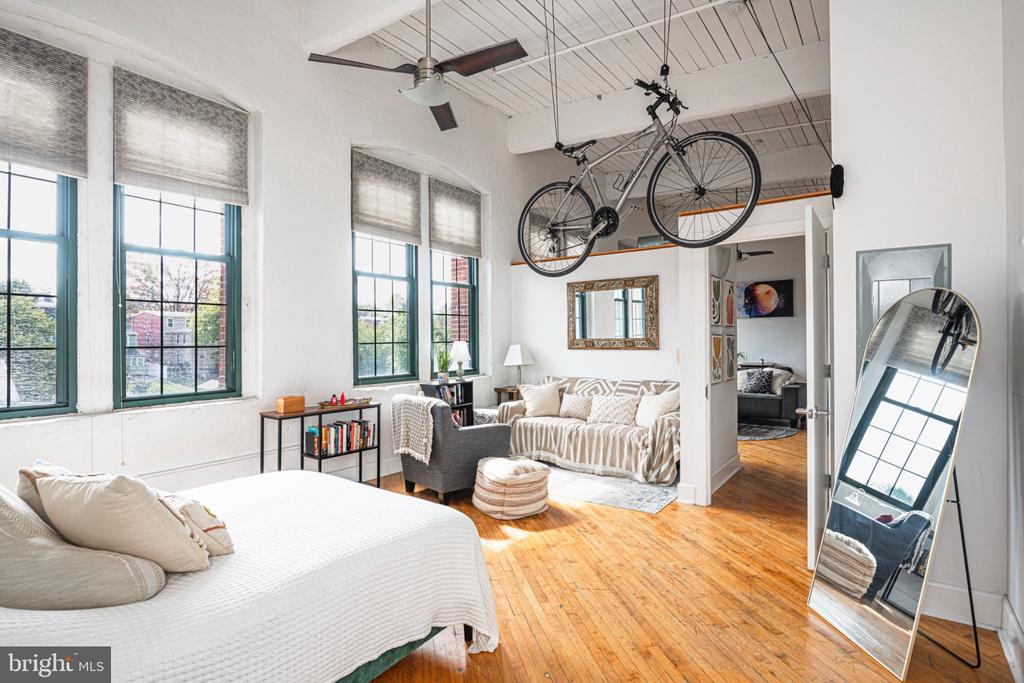 200 LINCOLN AVENUE Unit: 324