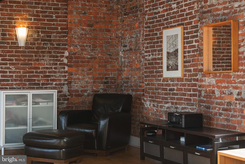 200 LINCOLN AVENUE Unit: 324