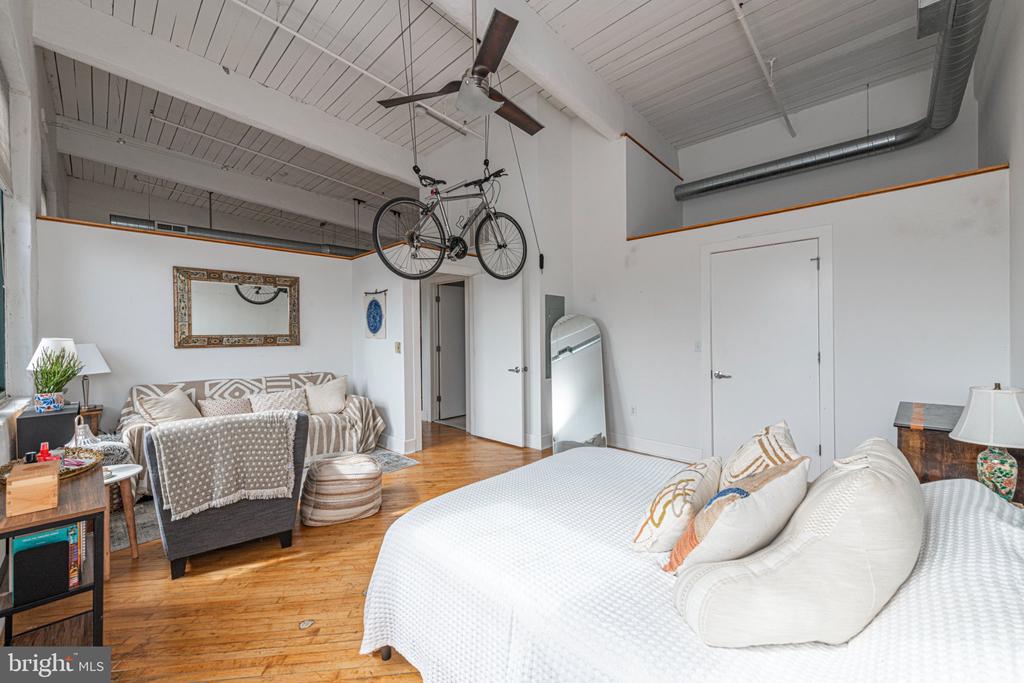 200 LINCOLN AVENUE Unit: 324