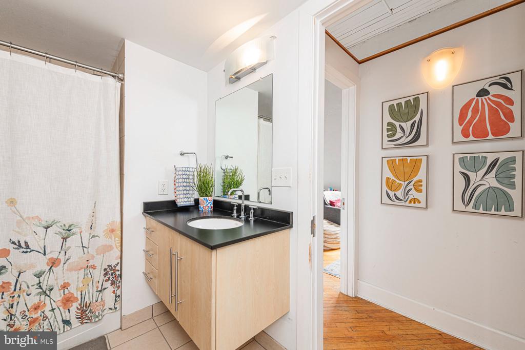 200 LINCOLN AVENUE Unit: 324