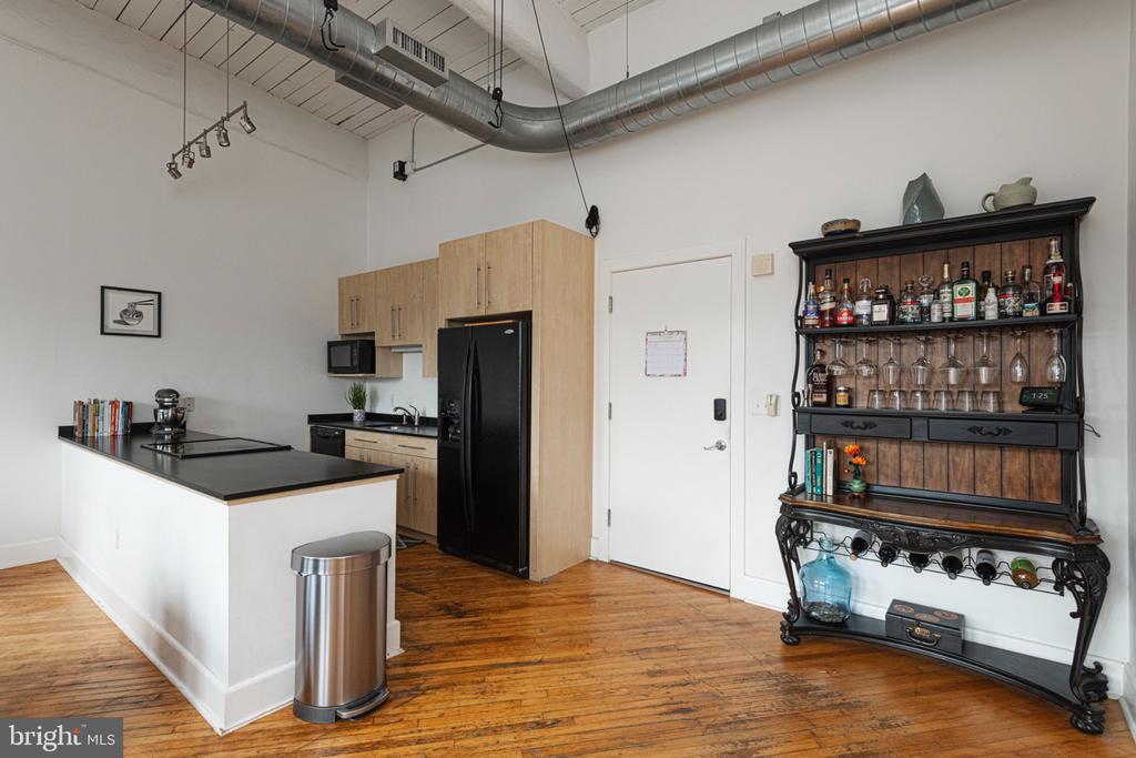 200 LINCOLN AVENUE Unit: 324