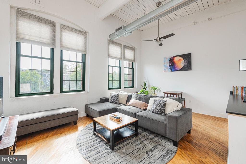 200 LINCOLN AVENUE Unit: 324