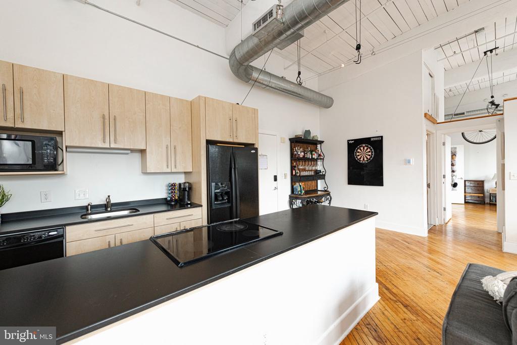 200 LINCOLN AVENUE Unit: 324