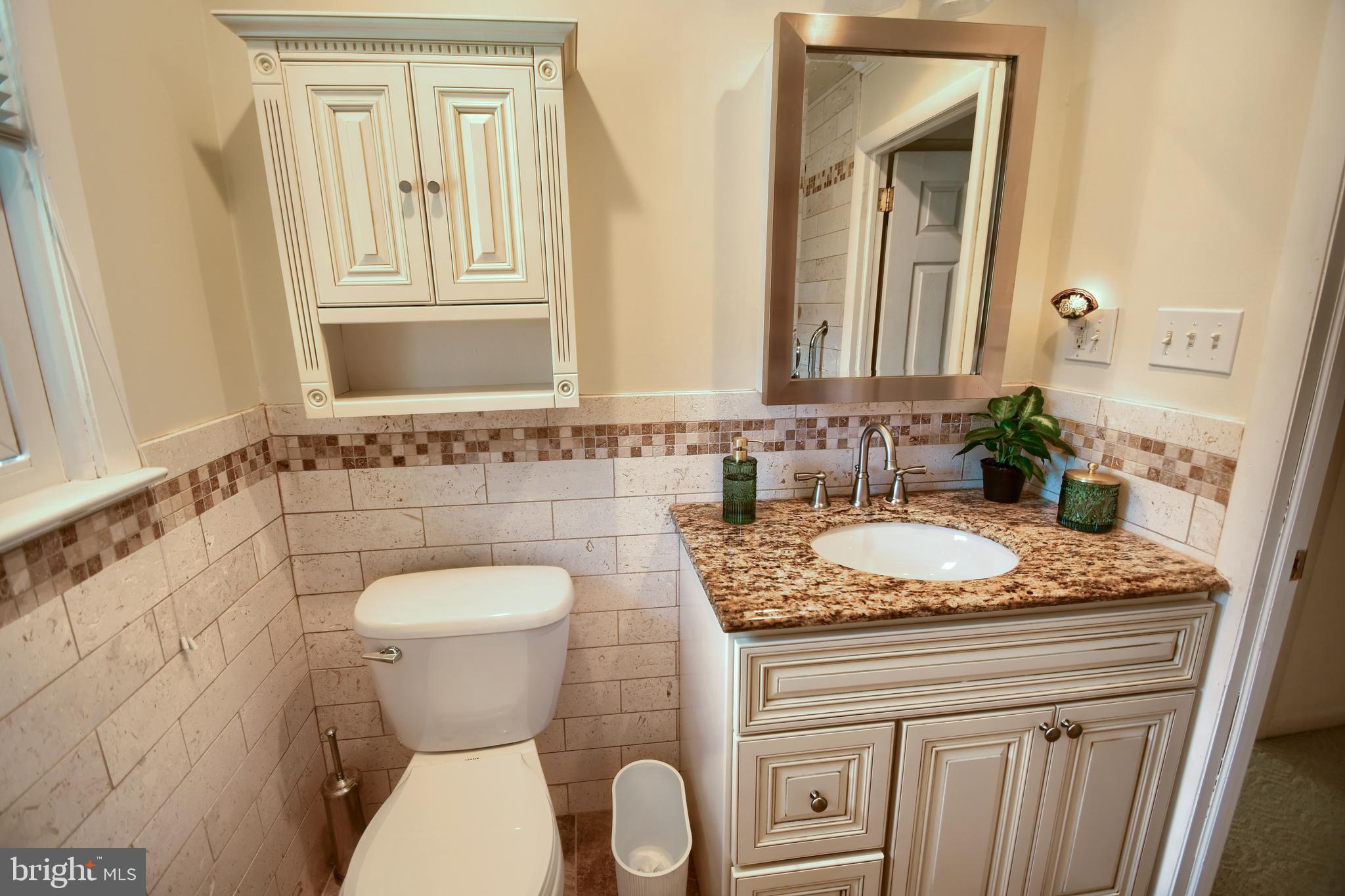 319 S BOBBIN MILL LANE