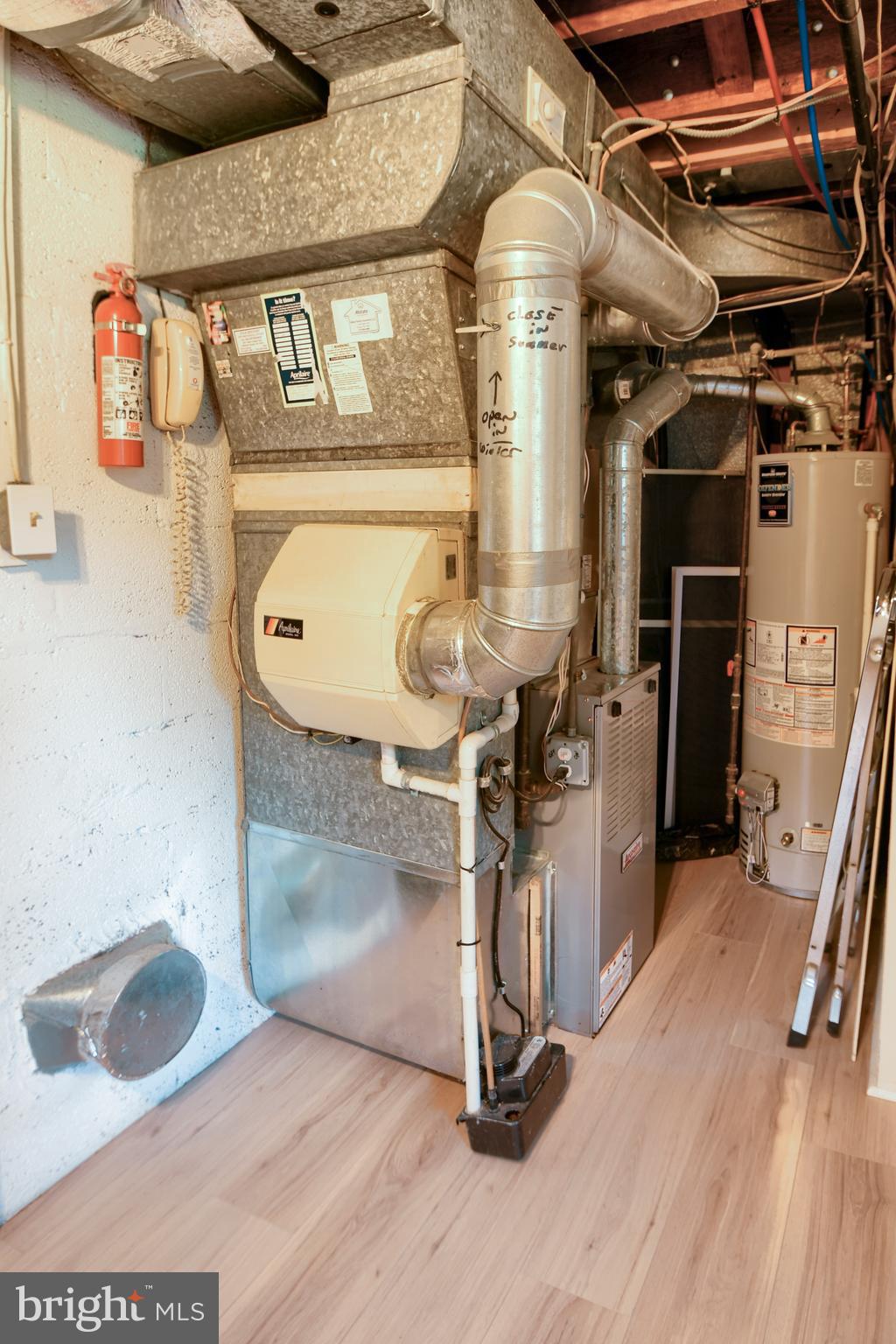 319 S BOBBIN MILL LANE