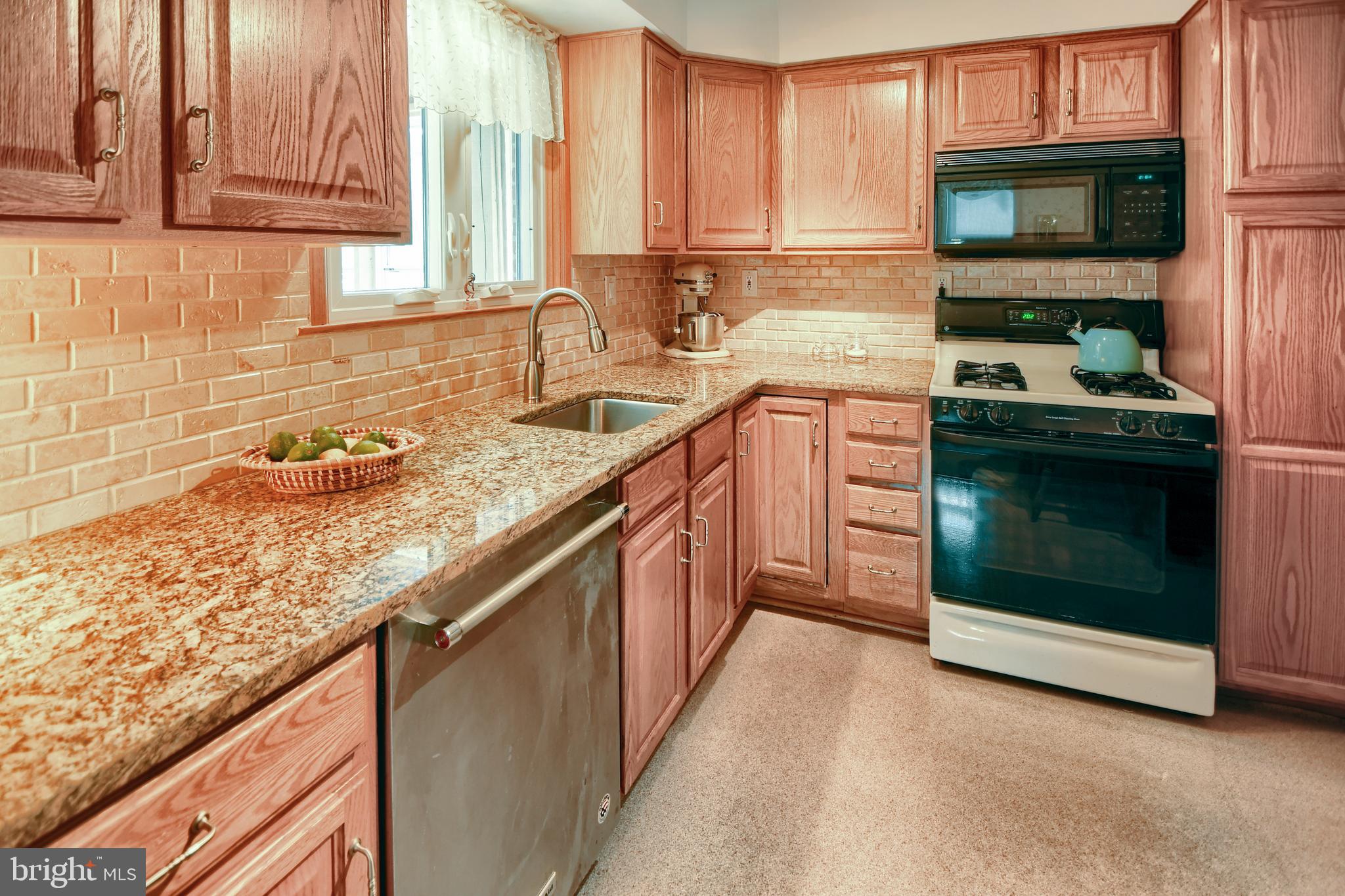 319 S BOBBIN MILL LANE