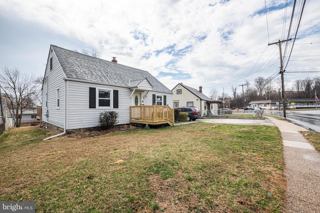 2015 DUTTON MILL ROAD