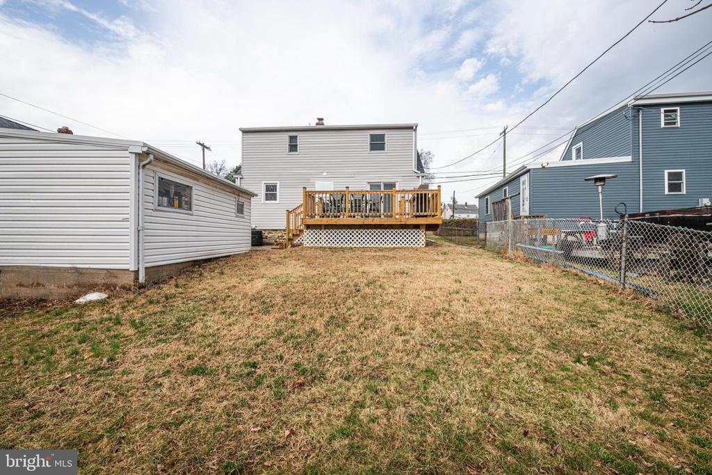 2015 DUTTON MILL ROAD