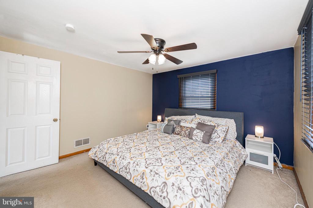 2015 DUTTON MILL ROAD