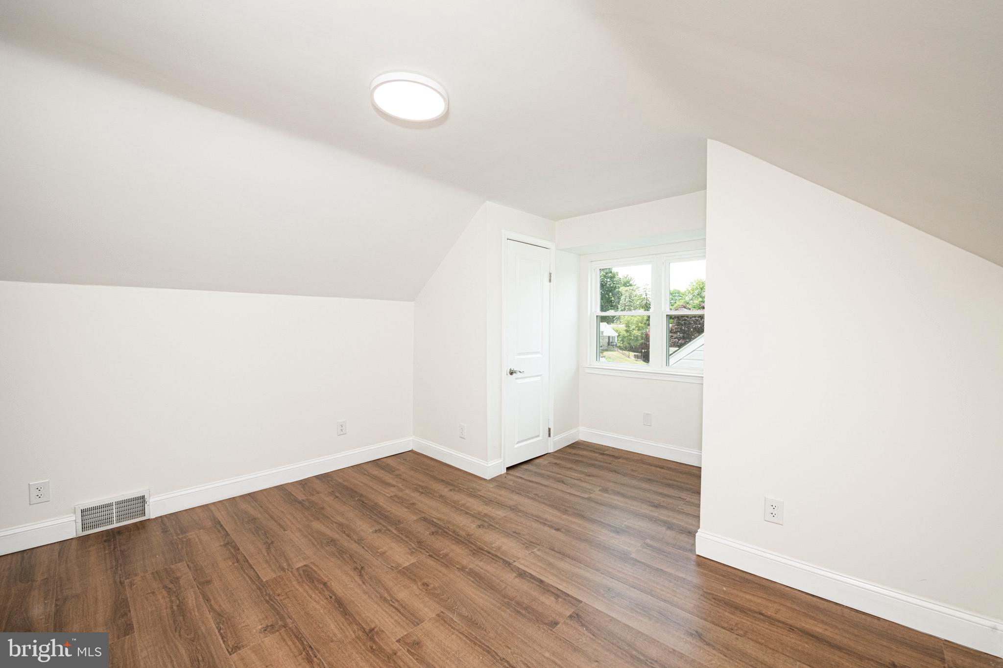 142 WYNDMOOR ROAD