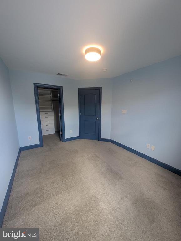 81 SKYLAR CIRCLE