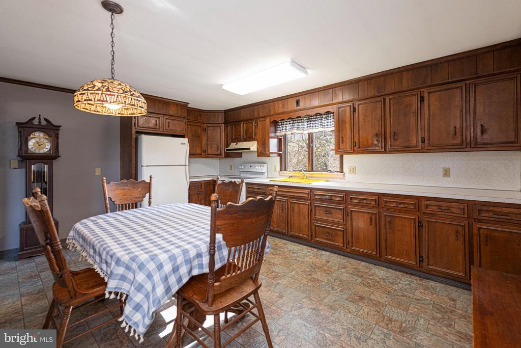 934 ORCHARD ROAD