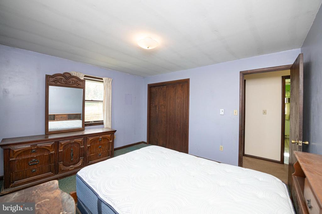 934 ORCHARD ROAD