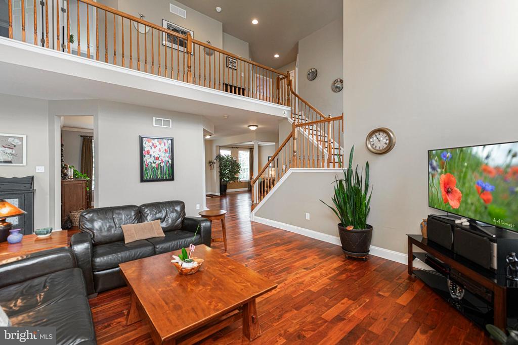 15 DERBY CIRCLE