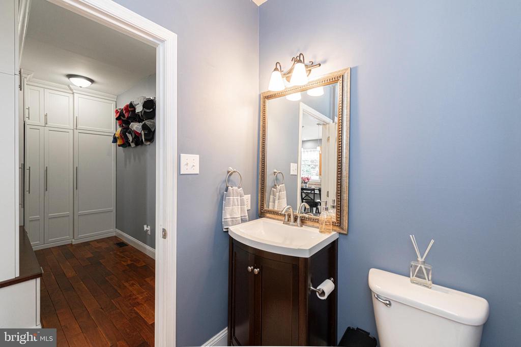 15 DERBY CIRCLE