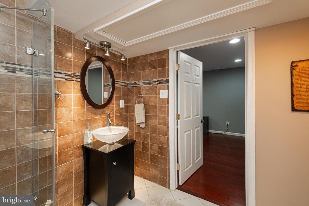 15 DERBY CIRCLE