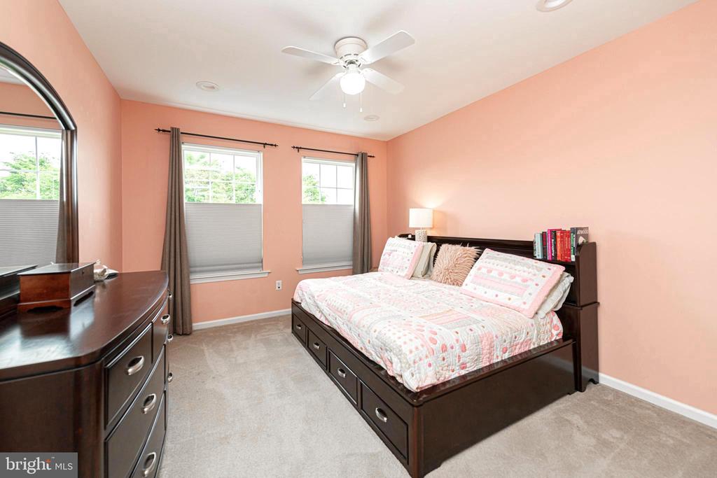 15 DERBY CIRCLE