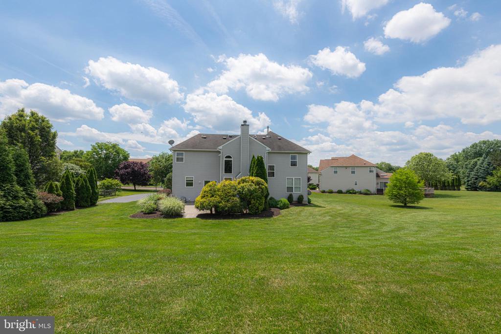 15 DERBY CIRCLE