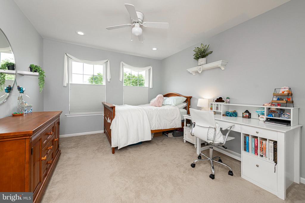 15 DERBY CIRCLE