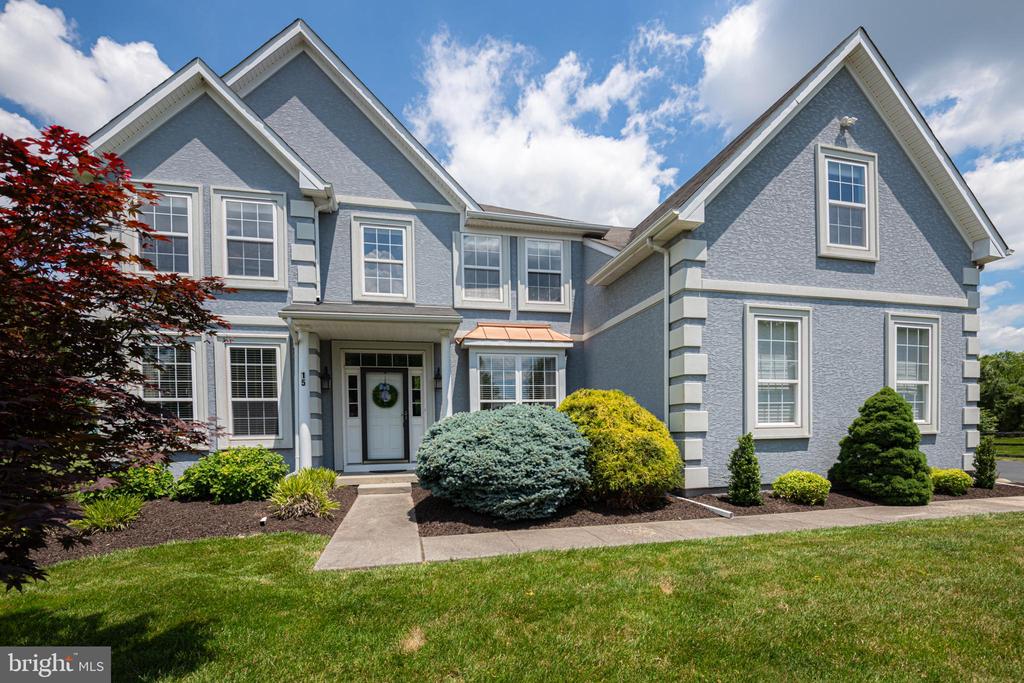 15 DERBY CIRCLE