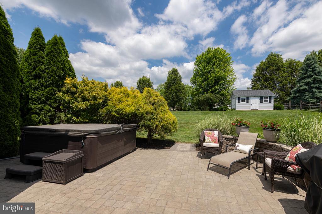 15 DERBY CIRCLE
