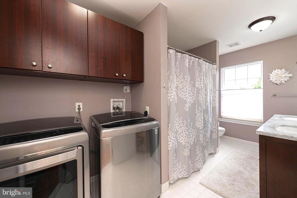 15 DERBY CIRCLE