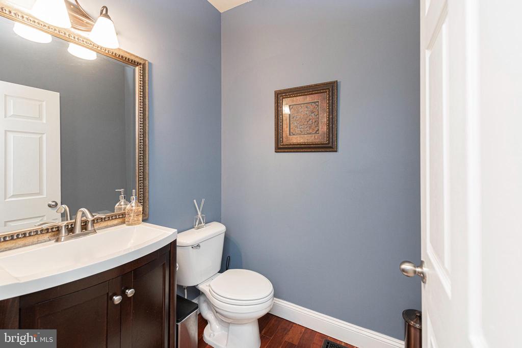 15 DERBY CIRCLE