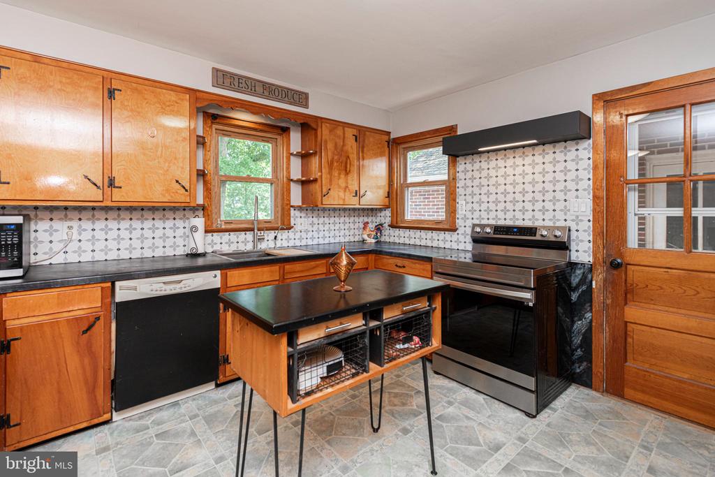 127 PENNAPACKER ROAD