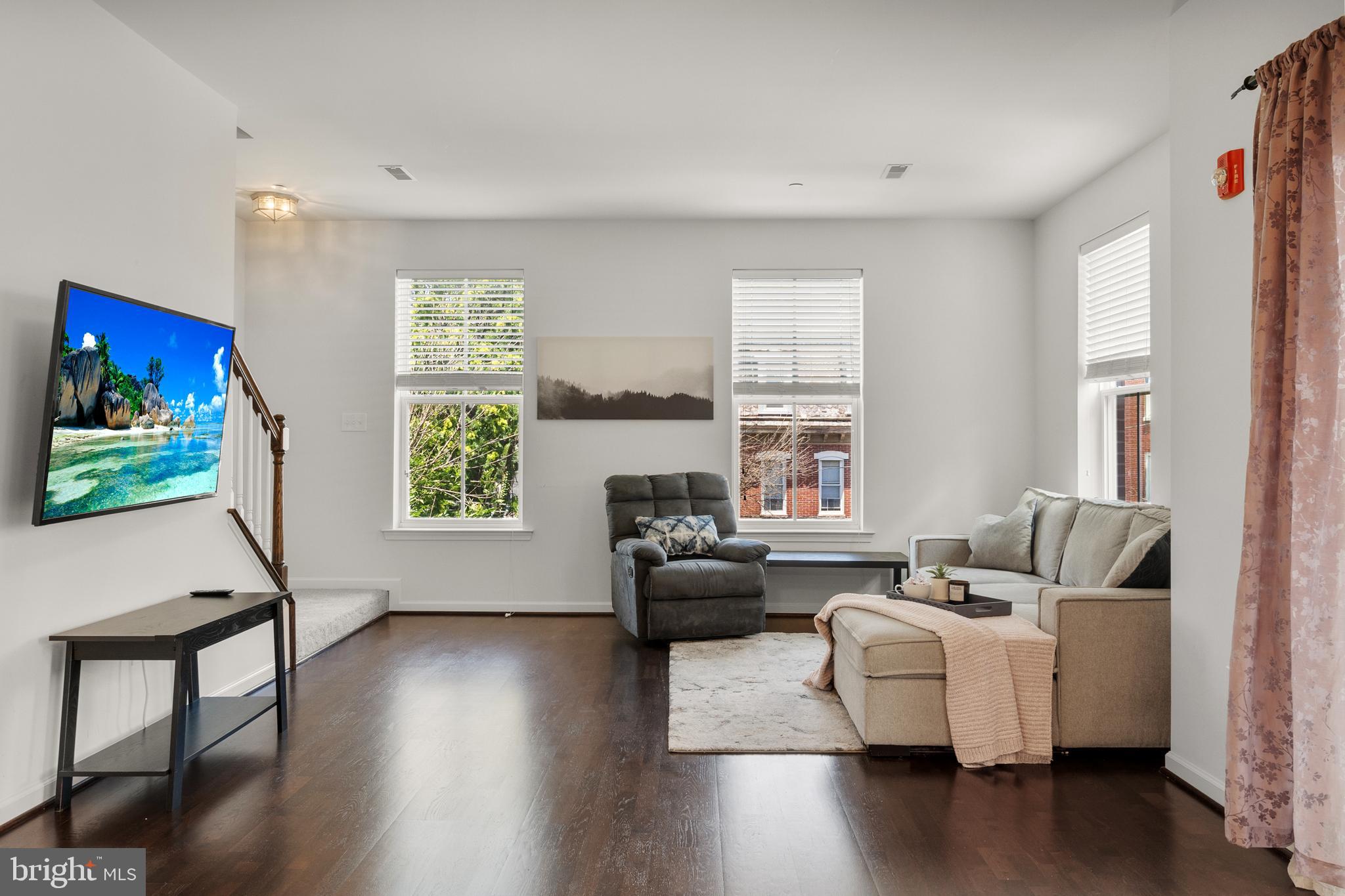 1000 DEKALB STREET 3