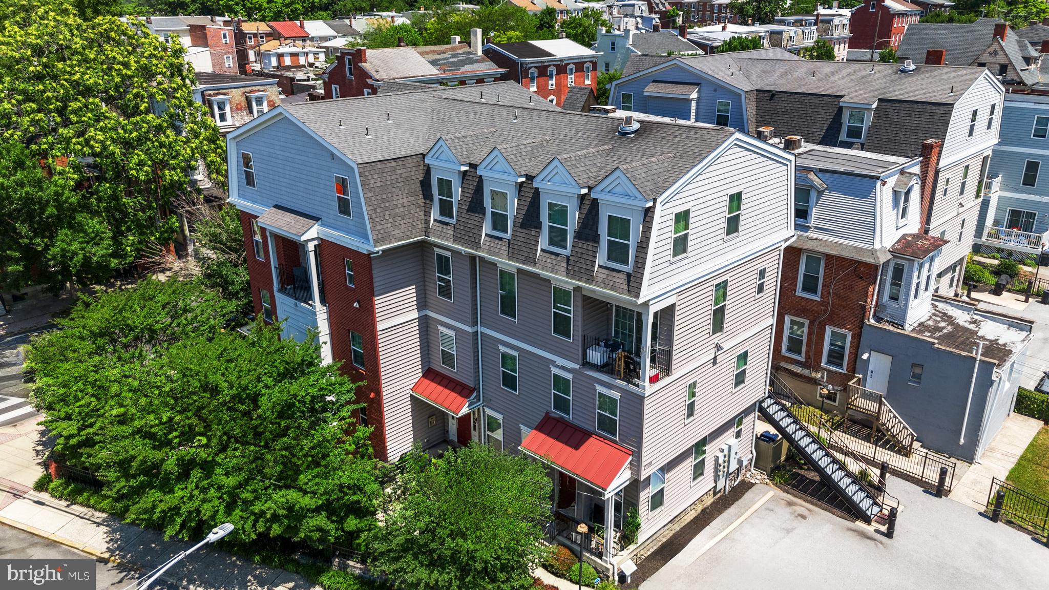 1000 DEKALB STREET 3