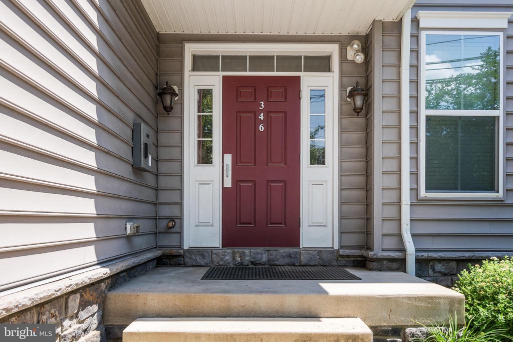 1000 DEKALB STREET 3