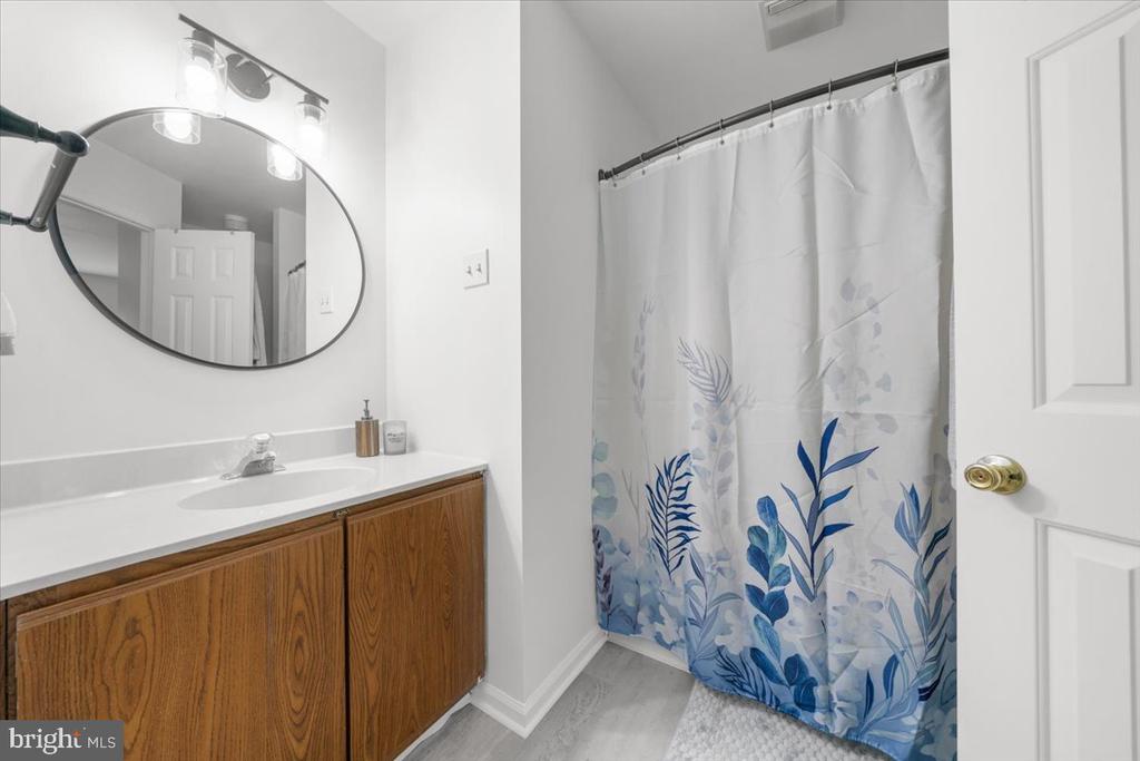 1161 MAPLE GLEN CIRCLE